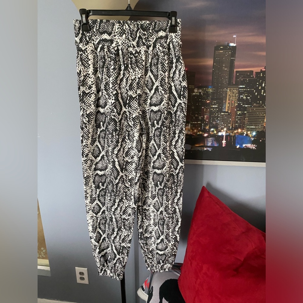 Culpos x Inc International Concepts Animal Snake Print Casual Pants Womens Sz XS